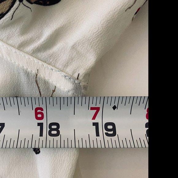 Perfect condition XS Equipment white silk insects button-up shirt !! - Picture 12 of 16